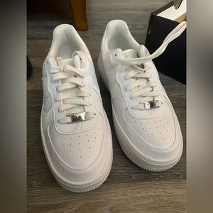 Women’s Air Force 1 platform sneakers